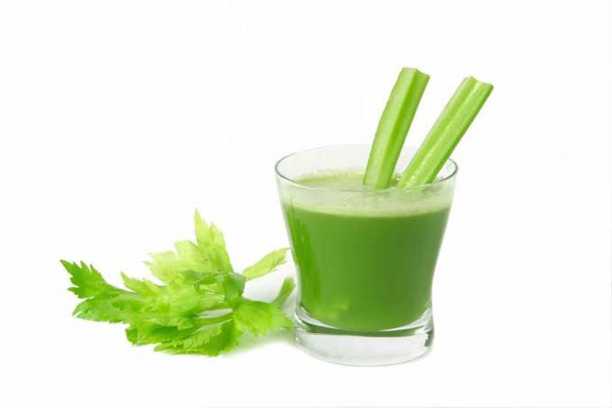 7 Best Natural Drinks To Improve Gut Health