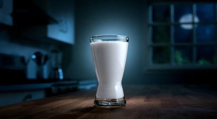 The best time to drink milk every day, according to a nutritionist