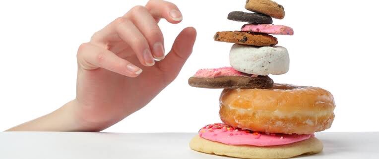 This Is Why You Crave Sugar Immediately After Your Meal  + Handy Tips To Stop